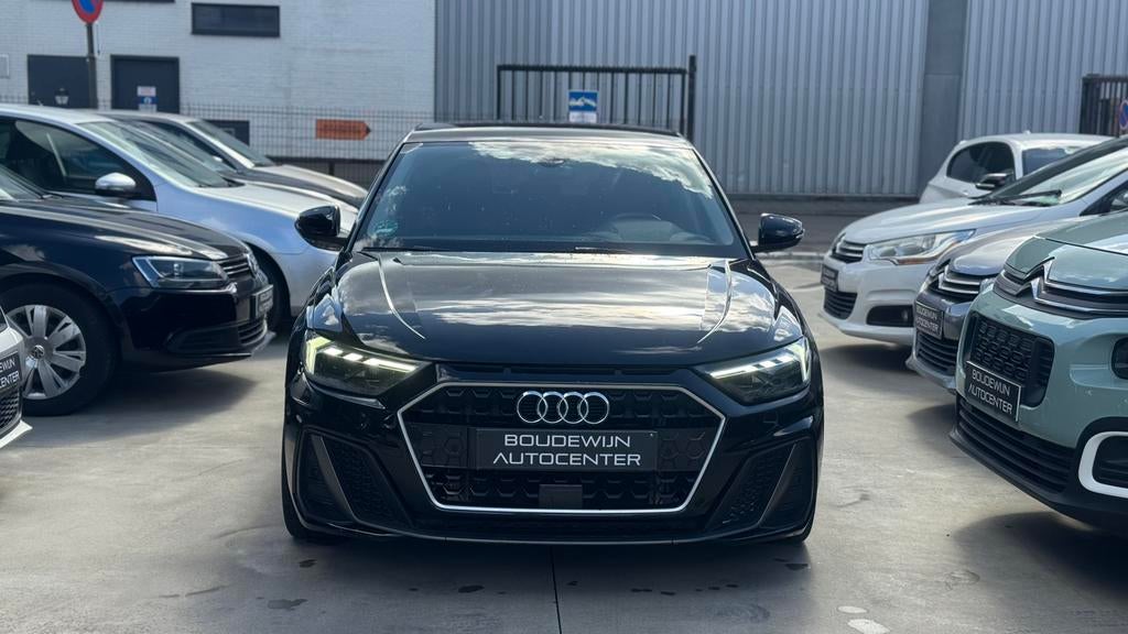 Audi A1 Sportpack Full S Line Benzine Automaat Topstaat, Auto's, Stof, A1, Zwart, 5 zetels