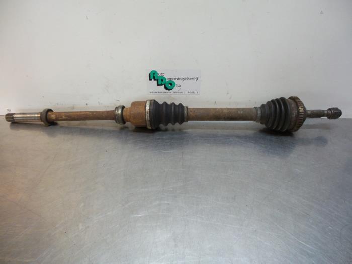 Arbre de transmission avant droit d'un Peugeot 206, Autos : Pièces & Accessoires, Freins & Transmission, Utilisé, 3 mois de garantie