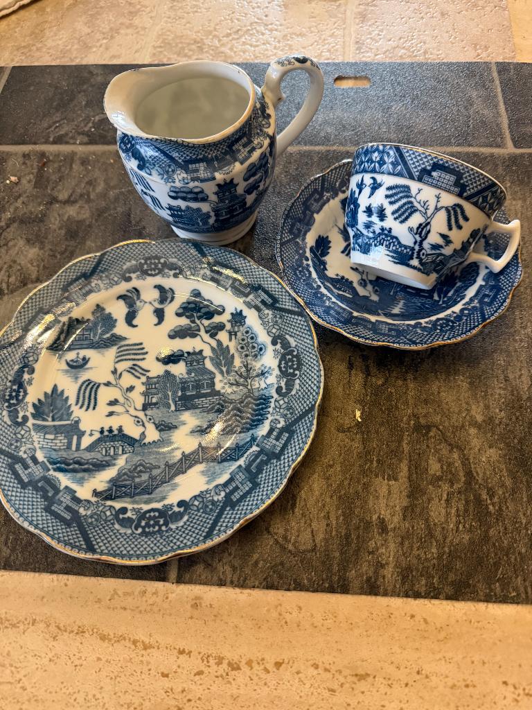Blue willow servies, Ophalen