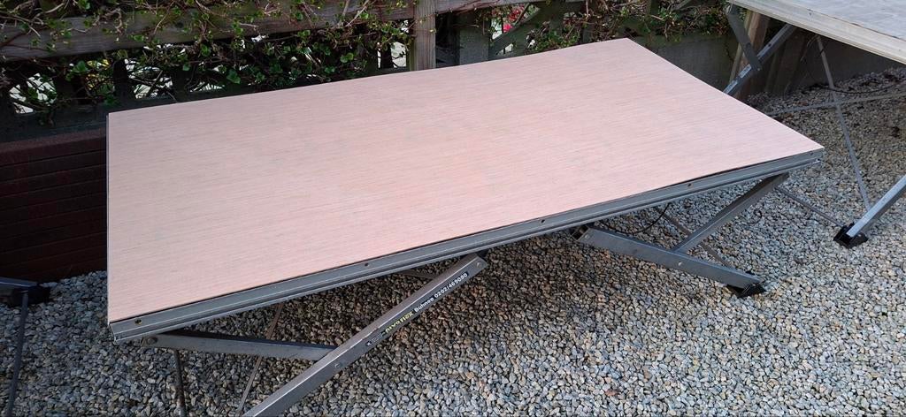 Podium elementen 1m x 2m (4 stuks), Ophalen