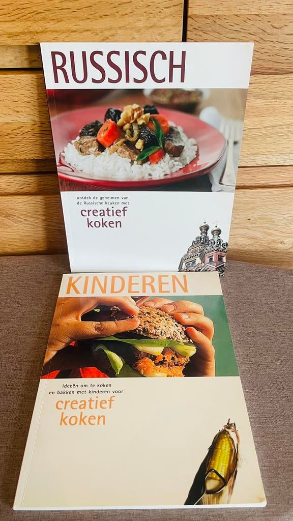 Set van 2 kookboeken: Russisch & Kinderen (Creatief Koken), Boeken, Hoofdgerechten, Creatief Koken, Ophalen of Verzenden, Zo goed als nieuw