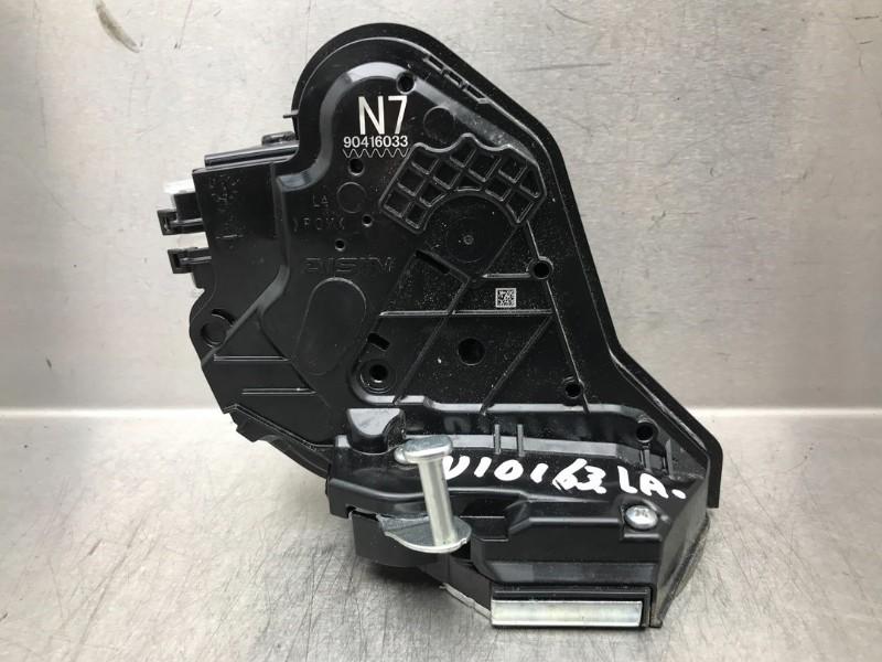 SERRURE DE PORTE RODS ARRIÈRE GAUCHE Toyota RAV4 (A5), Utilisé, Toyota