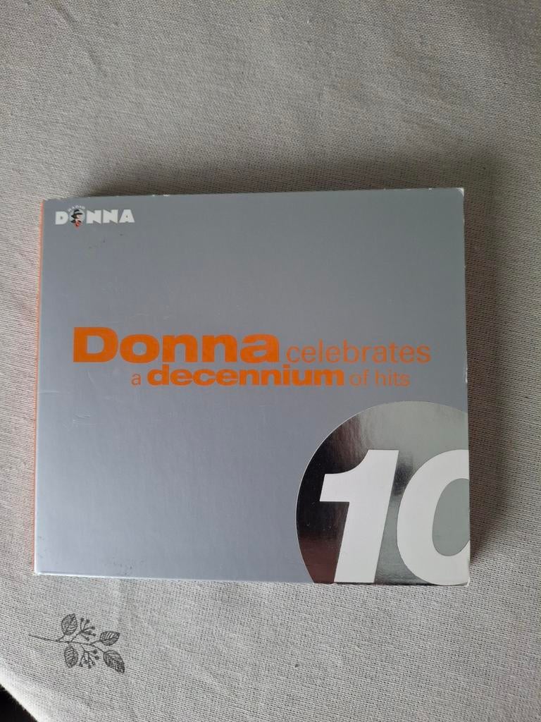 Dubbel cd donna 10 celebrates  a decennium of hits, Ophalen of Verzenden