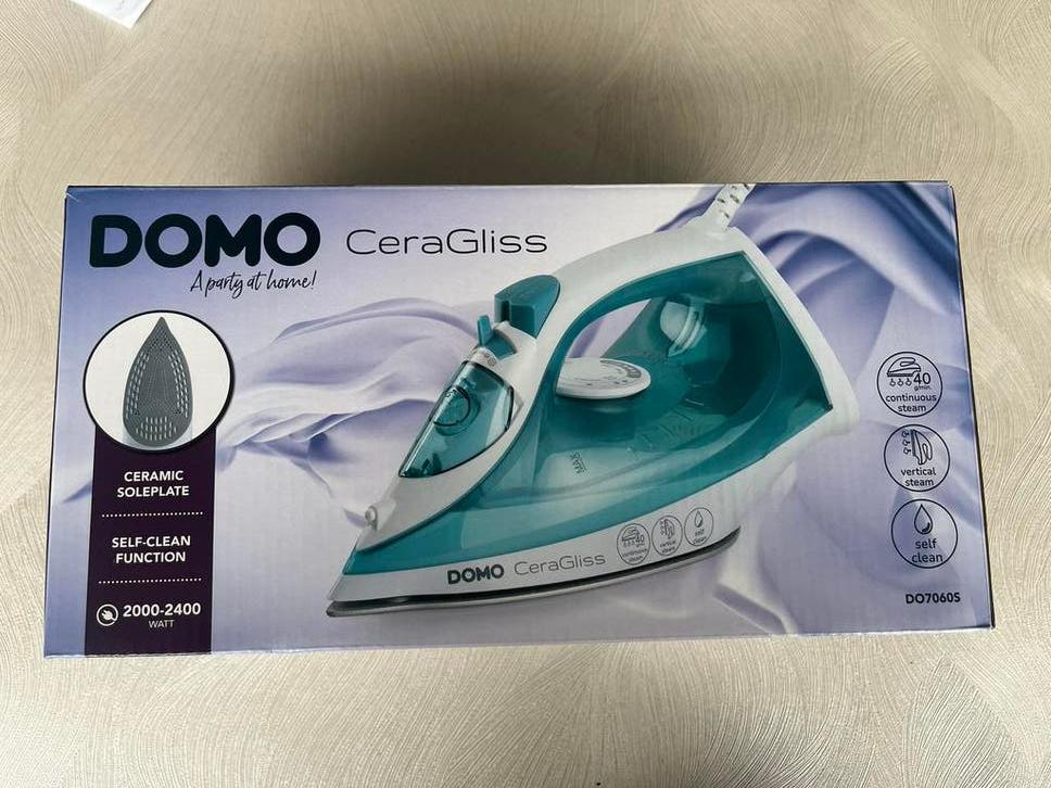 Fer a vapeur DOMO, Enlèvement, Comme neuf, Fer à repasser avec cordon