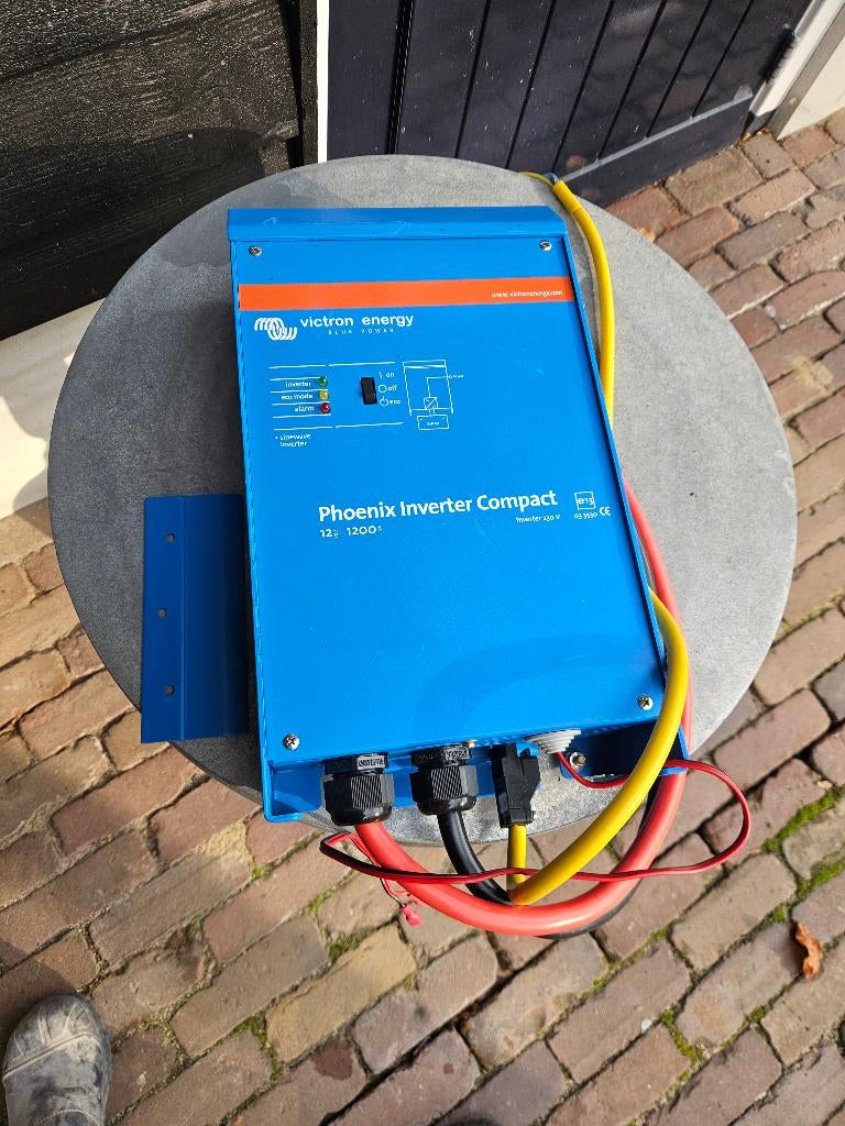 Phoenix Inverter C 12/1200 De Victron, Ophalen, Zo goed als nieuw