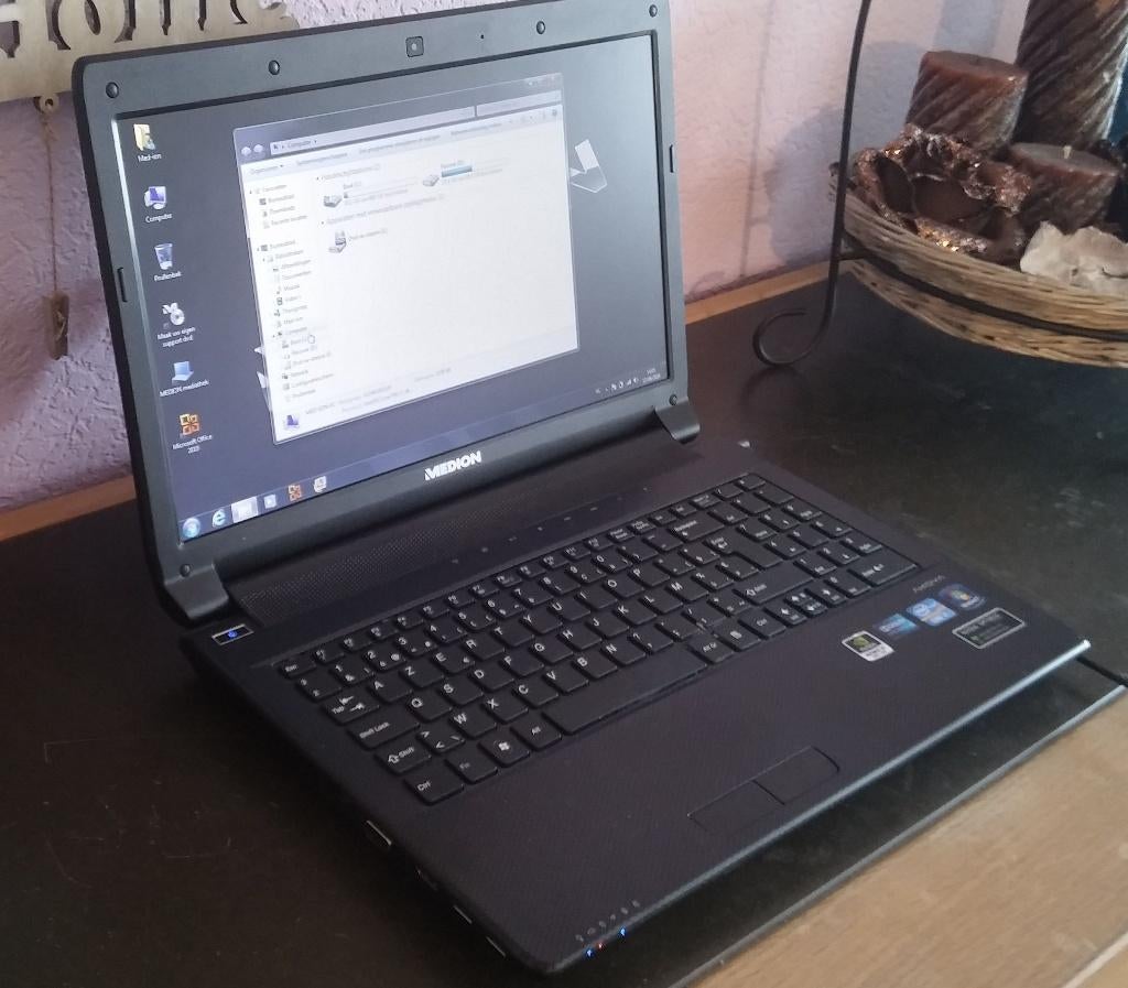 Medion Core-i7, 15'6 matte, Ophalen, HDD, 15 inch, 8 GB