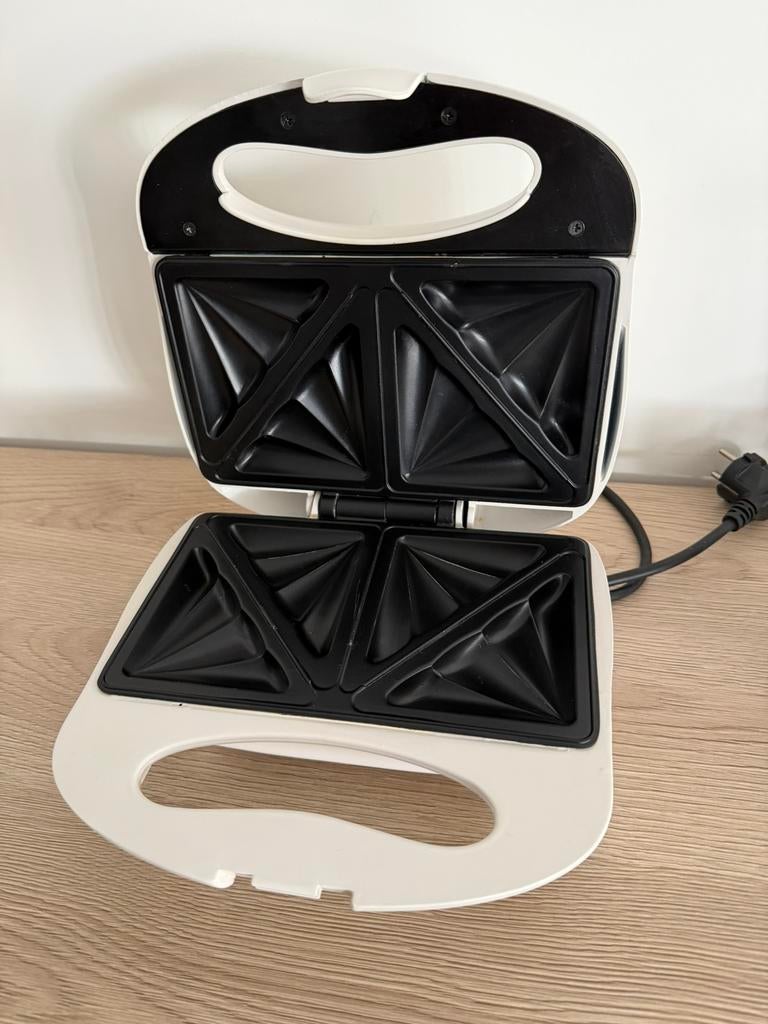 Tomado - Croque Monsieur, Elektronische apparatuur, Broodroosters, Ophalen, Zo goed als nieuw