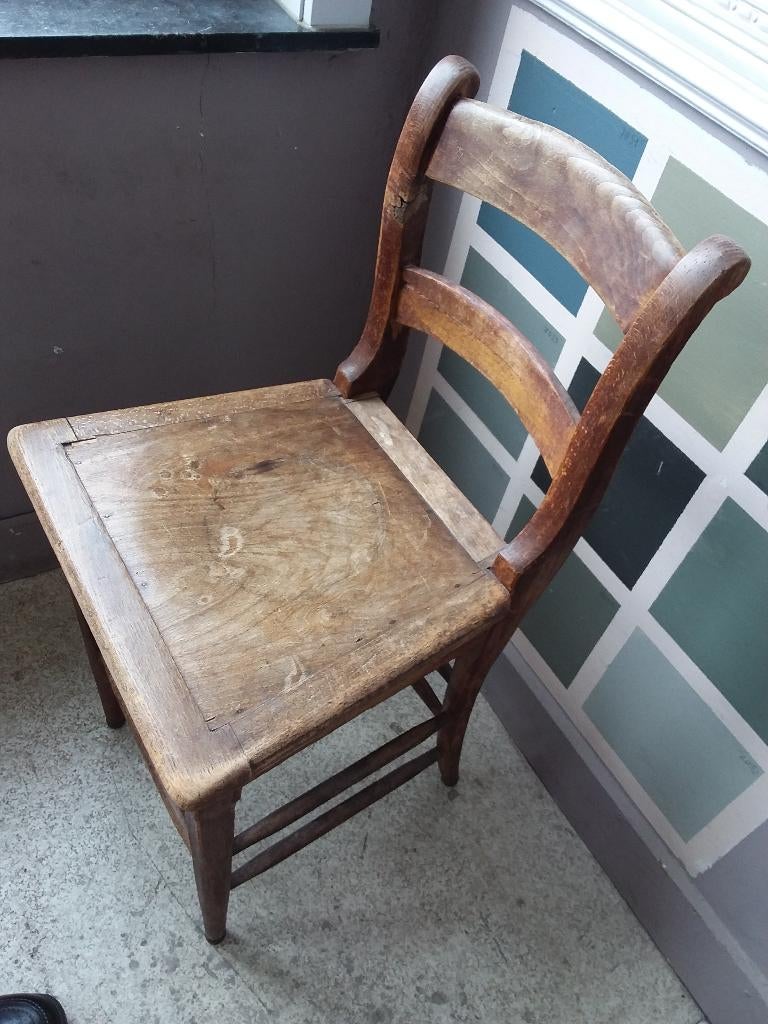 antieke stoel met speciale zithoogte, tienerstoel?, Antiek, Brun, Enlèvement, Utilisé