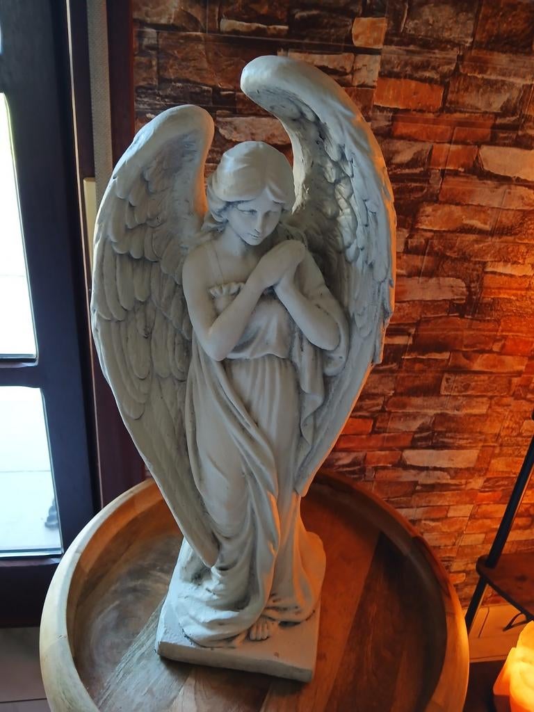 Mooie nieuwe engelen is 65 cm hoog weegt 4kg 5, Ophalen