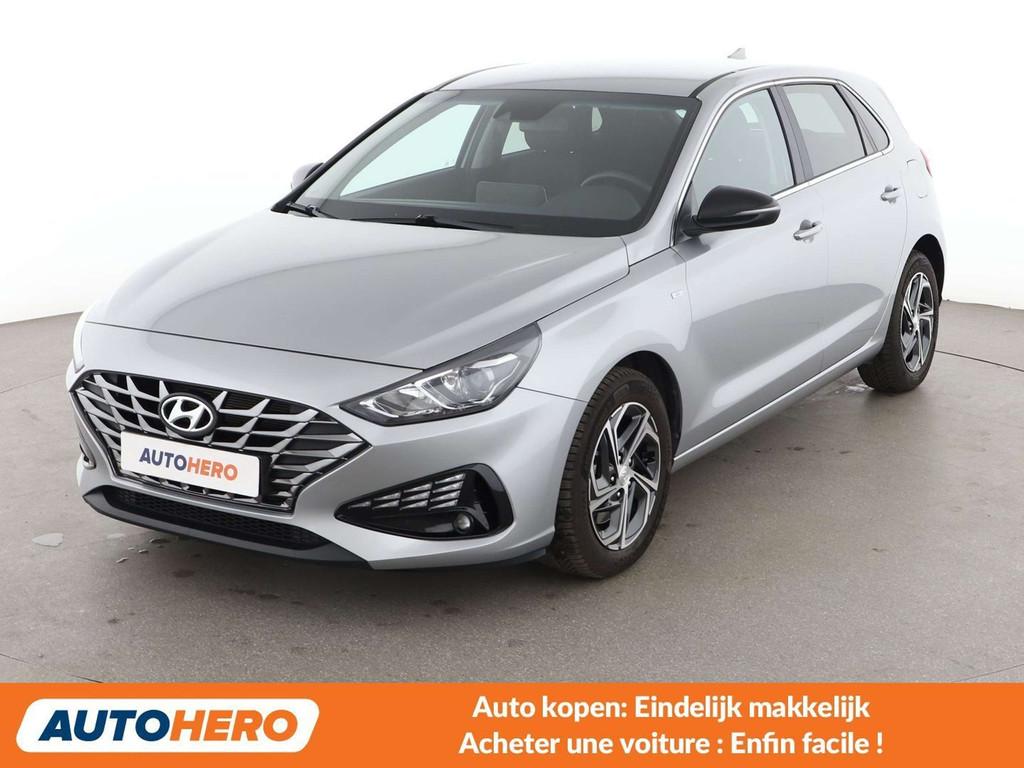 Hyundai i30 1.5 T-GDI Mild-Hybrid Advantage (bj 2024), Auto's, Voorwielaandrijving, Stof, Gebruikt, 124 g/km