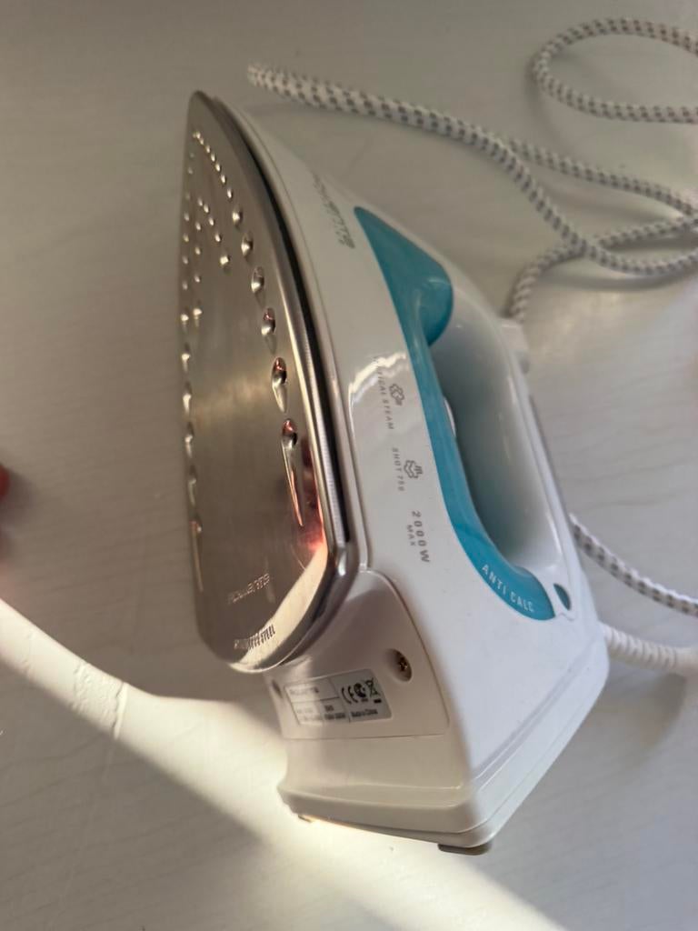 Rowenta strijkijzer, Elektronische apparatuur, Strijkijzers en Strijkplanken, Ophalen of Verzenden, Zo goed als nieuw