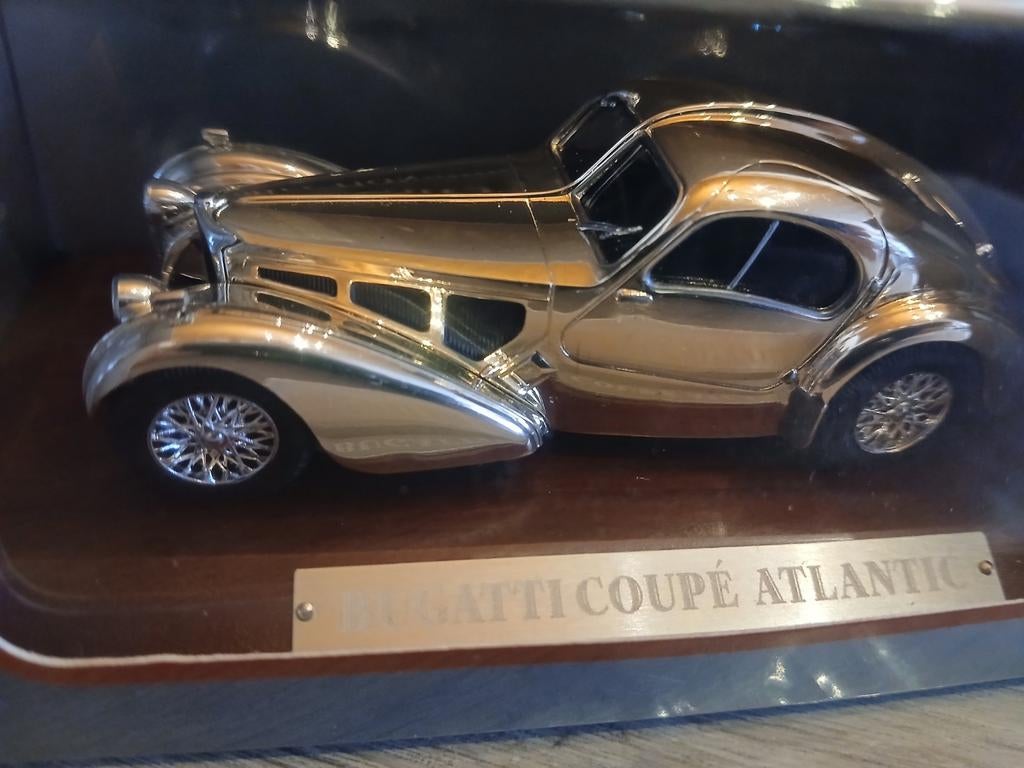 Bugatti coupé Atlantic, Ophalen of Verzenden