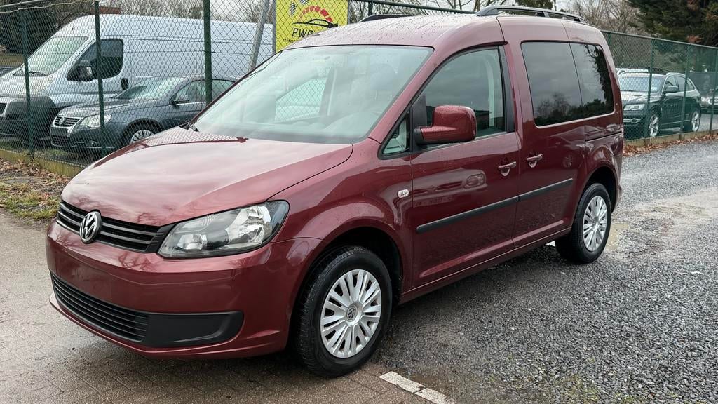 Volkswagen Caddy 1.2 benzine bj 2013 km 131000, Auto's, Voorwielaandrijving, Euro 5, Stof, Gebruikt