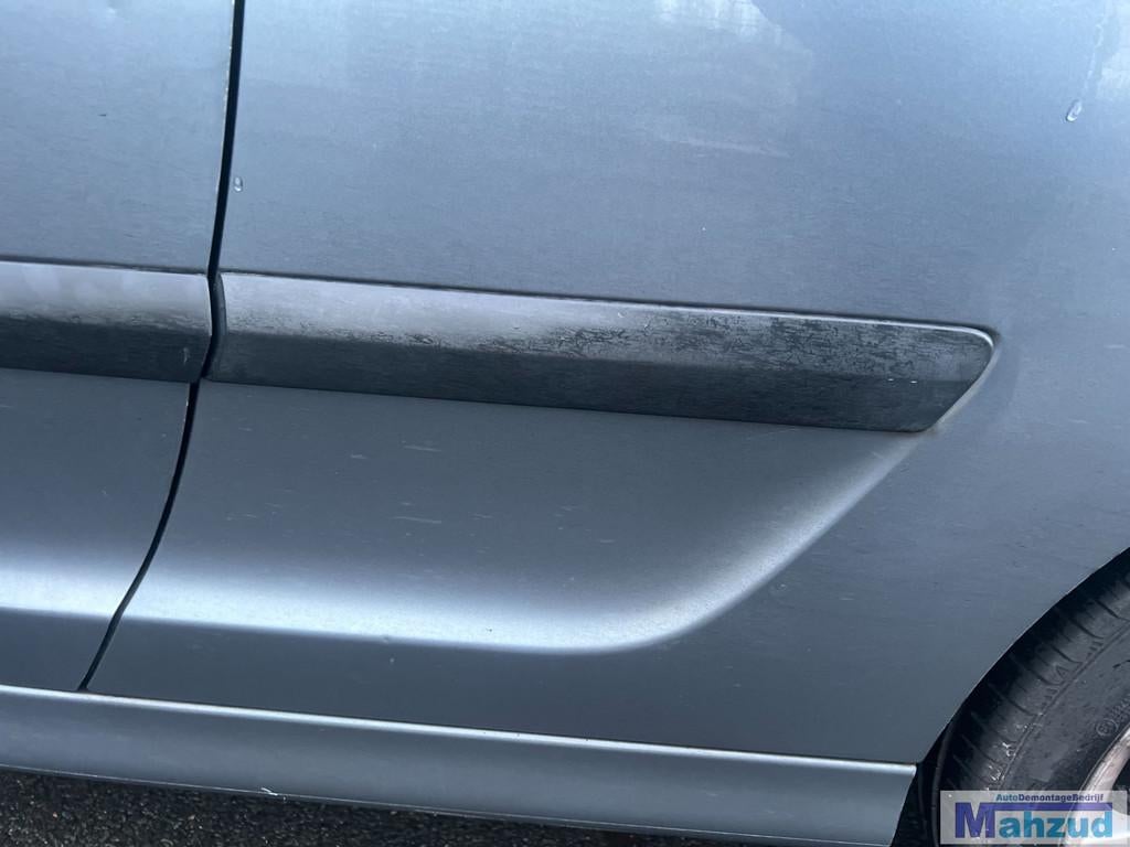 PEUGEOT 207CC links achter sierlijst stootstrip 2007-2012, Taurusavenue 1
2132 LS  Hoofddorp, NL, Gebruikt, Contact.group@renault.com