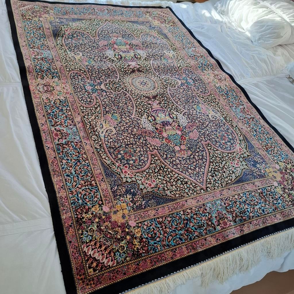 Perzisch zijden tapijt, Huis en Inrichting, Stoffering | Tapijten en Vloerkleden, Ophalen