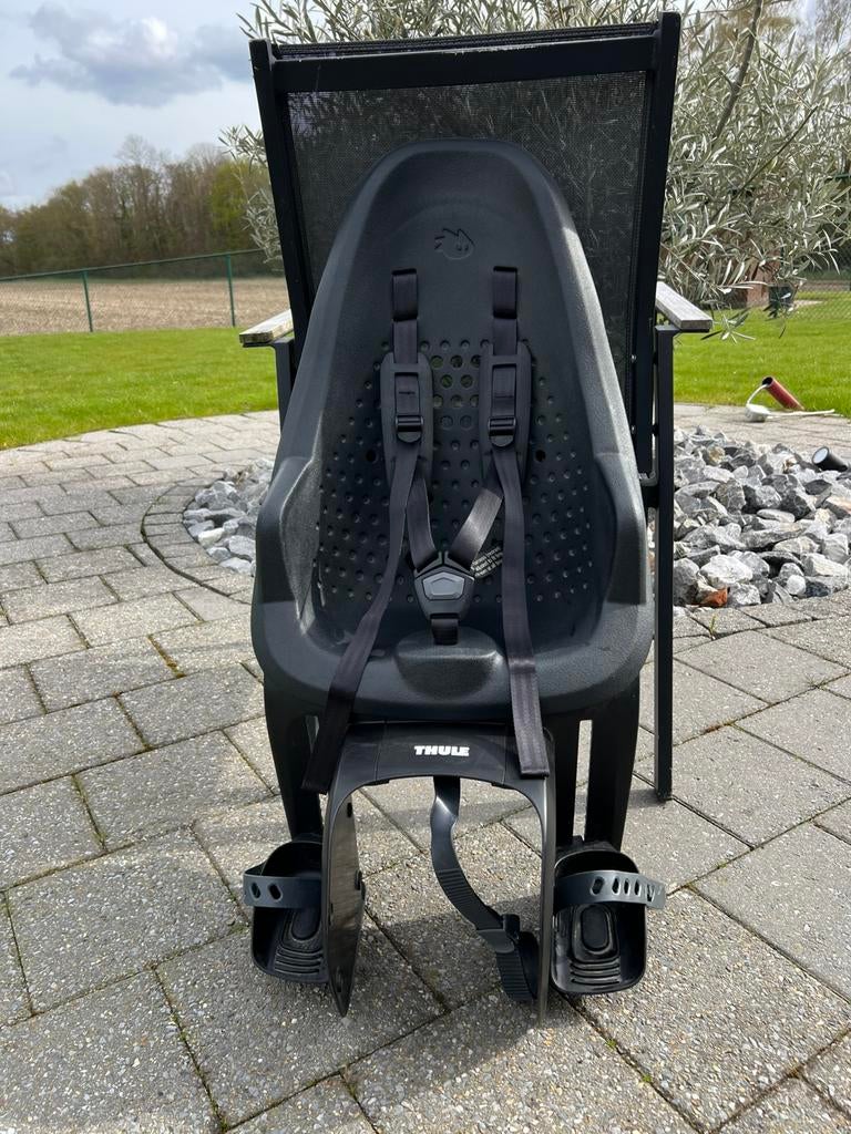Siège vélo enfant Thule, Vélos & Vélomoteurs, Enlèvement, Comme neuf, Siège arrière, Repose-pieds