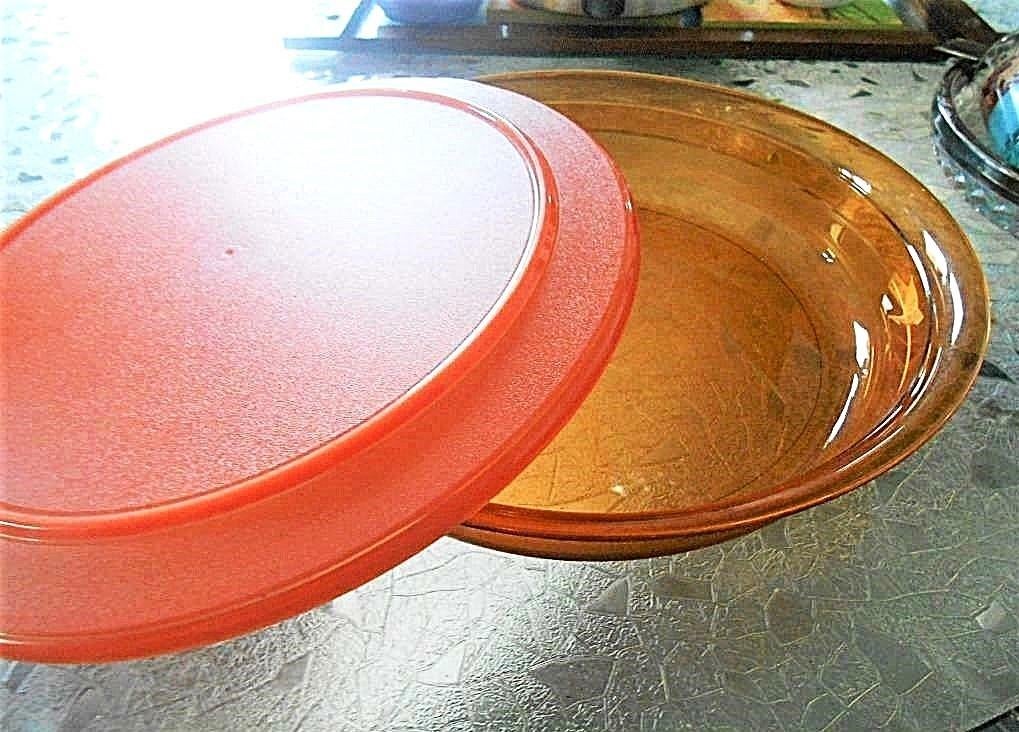 Tupperware : plat (1,3l) teinte cannelle, Maison & Meubles, Enlèvement ou Envoi, Neuf, Orange, Boîte