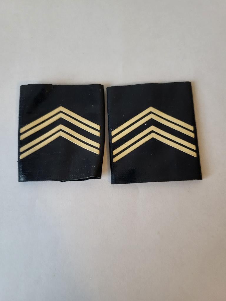 Militaria - Militaire - Ancien grade 1er sergent armée Belge, Collections, Enlèvement ou Envoi