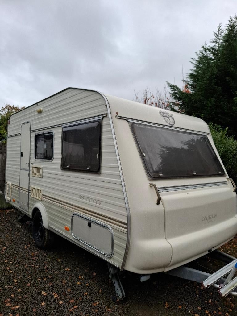 Avanto caravan, Caravans en Kamperen, Caravans, Avento, 750 - 1000 kg, Particulier, 4 tot 5 meter