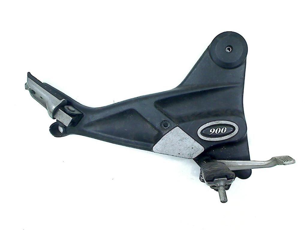 REPOSE PIEDS AVANT DROIT Trophy 900 1996-2003 (T2080404), Motos, Dhr. S. di Majo, Utilisé, Info@cama-motorparts.nl, P.J. Troelstraweg 8 8
3144 CX  MAASSLUIS, NL