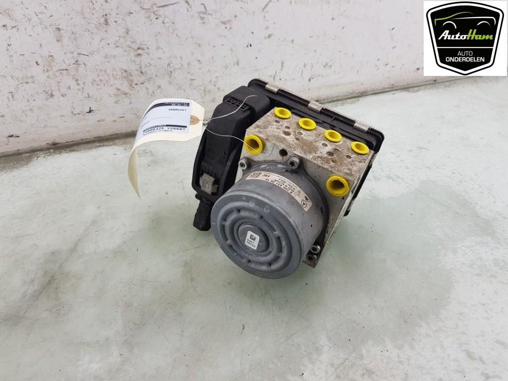 BLOC ABS (FREINS ANTI-BLOCAGE) C Estate (S205), Autos : Pièces & Accessoires, Utilisé, Mercedes-Benz