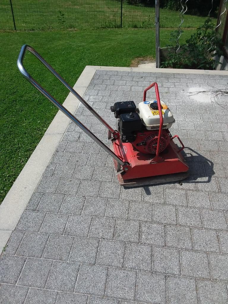 plaque vibrante, Enlèvement, Utilisé