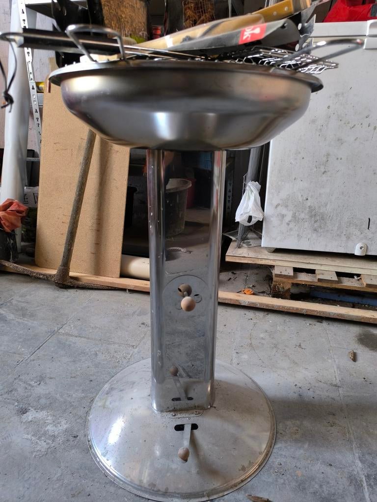 Barbecue en inox, rond, avec accessoires., Jardin & Terrasse, Barbecues au charbon de bois, Enlèvement, Comme neuf, Overig, Avec accessoires