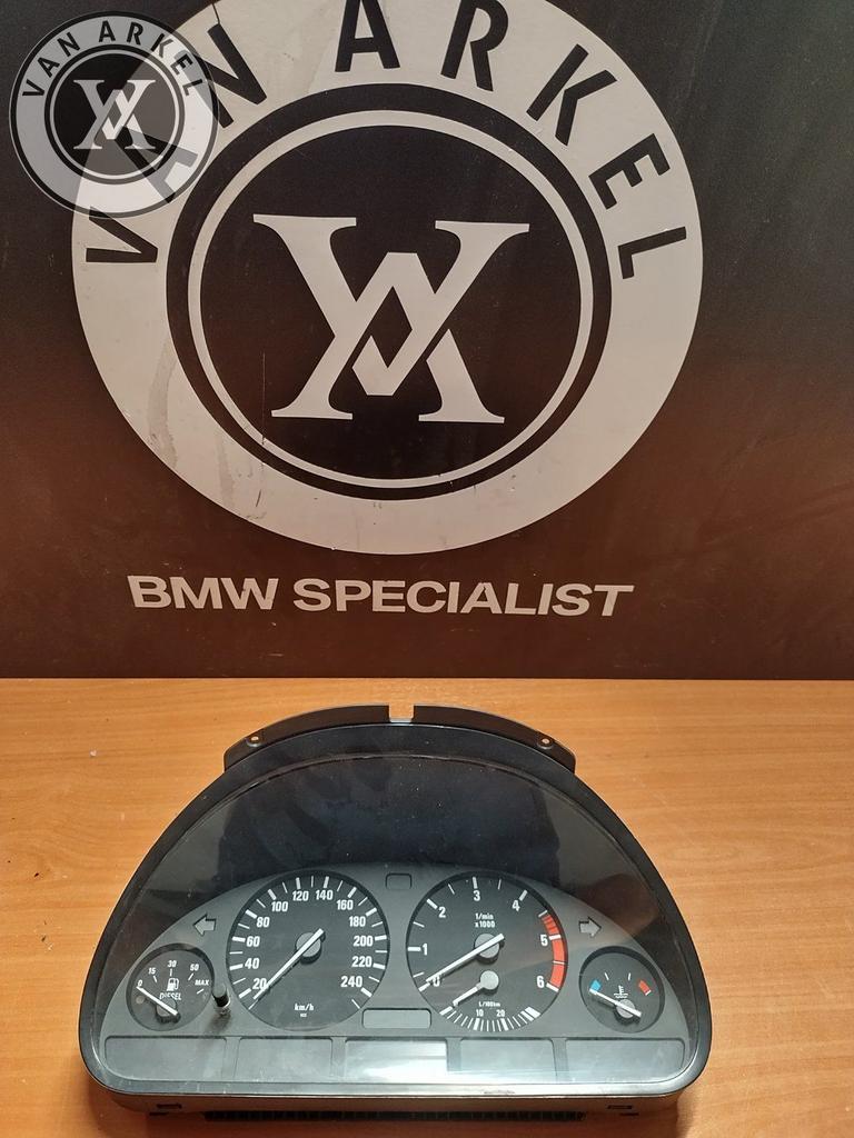 Kilometer teller E39 525D 6914913, Autos : Pièces & Accessoires, Tableau de bord & Interrupteurs, BMW, Utilisé, Enlèvement ou Envoi