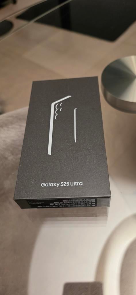 Samsung Galaxy S25 Ultra SilverBlue avec facture comme neuve, Télécoms, Téléphonie mobile | Samsung, Enlèvement