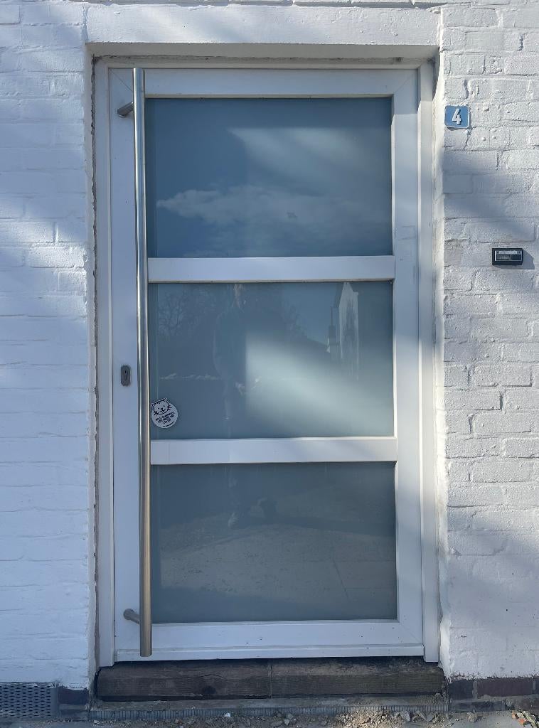 PVC (voor)deur met dubbel glas en trekker, Doe-het-zelf en Bouw, Ophalen, Zo goed als nieuw