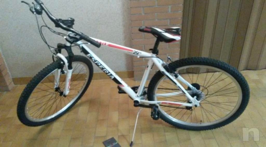 Superbe VTT Esperia 27 pouces 21 vitesses en aluminium neuf, Vélos & Vélomoteurs, Vélos | VTT & Mountainbikes, Comme neuf, Enlèvement