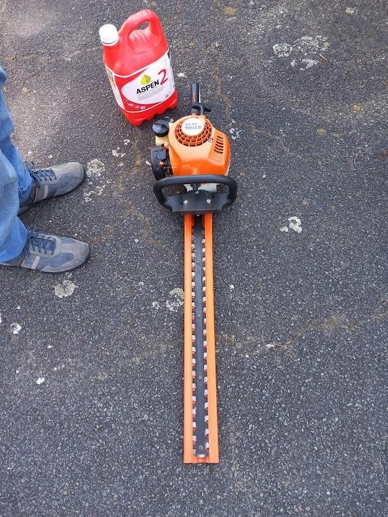 Heggeschaar, Ophalen, Zo goed als nieuw, Benzine, Stihl