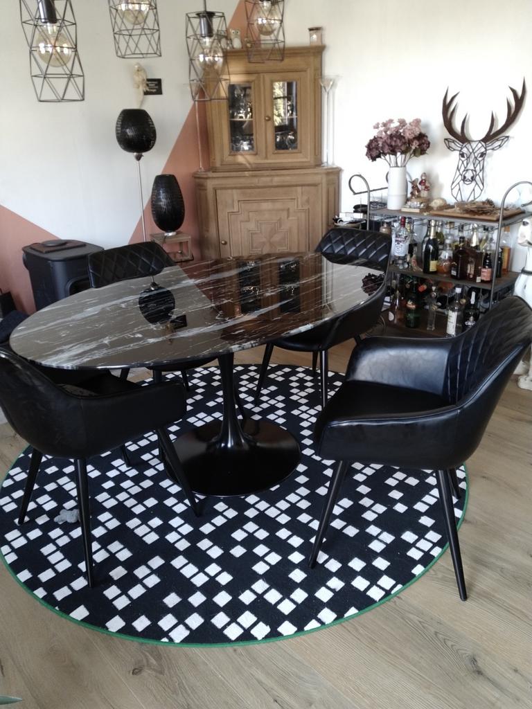 Table  tulipe ovale imitation marbre 4 a 6 personne m, Maison & Meubles, Enlèvement, Ovale