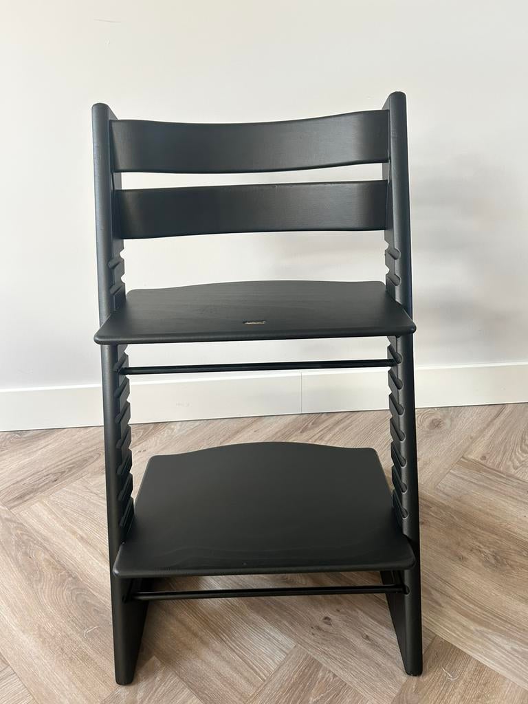 Stokke Tripp Trapp Kinderstoel Mat Zwart Trip Trap, Ophalen, Zo goed als nieuw, Meegroeistoel