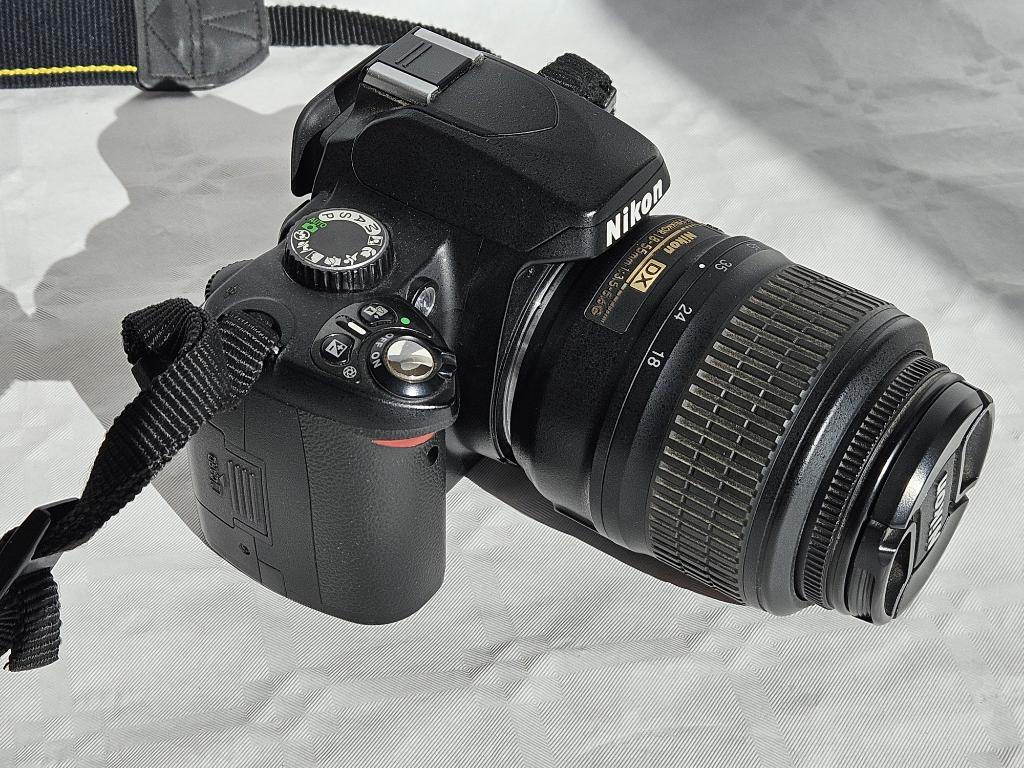 Nikon D60 + Nikkor 18-55 VR, Ophalen of Verzenden, Gebruikt, Spiegelreflex, Nikon