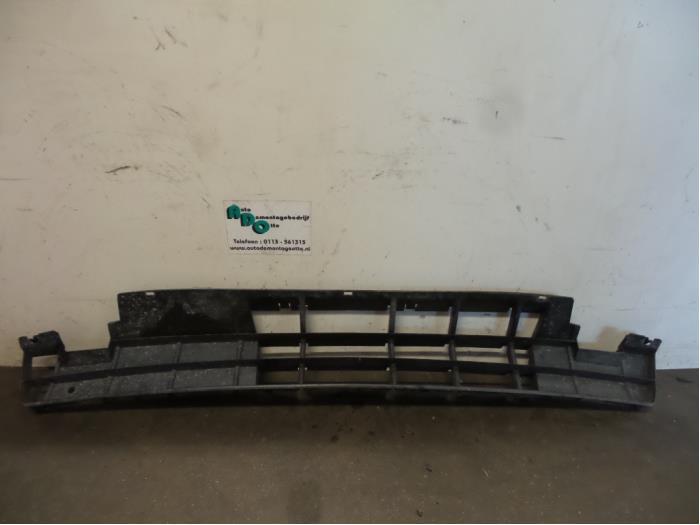 Bumper Rooster van een Volkswagen Passat (Passat 88-), Gebruikt, -, Volkswagen, -