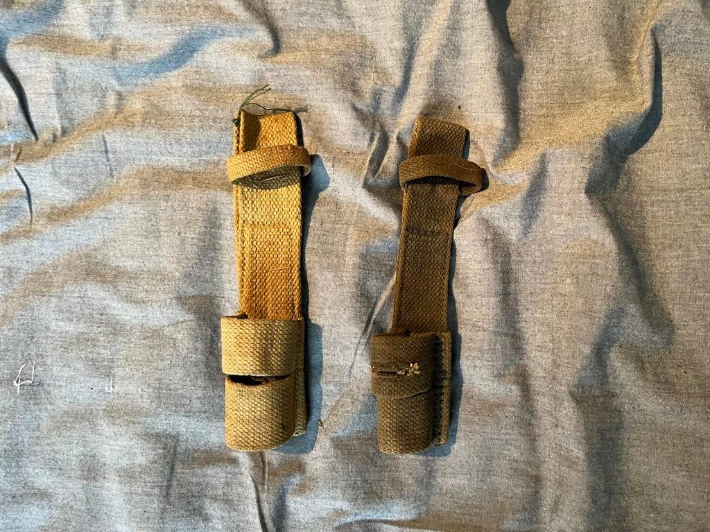 2 porte-baïonnettes anglais en toile, Collections, Envoi, Armée de terre, Autres types