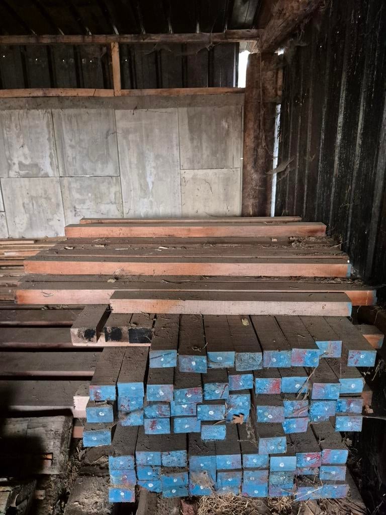 Meranti  balkjes / paaltjes hardhout, Doe-het-zelf en Bouw, Hout en Planken, Ophalen