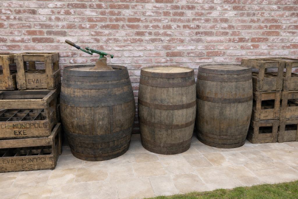 Authentieke houten wijn-/whiskeytonnen – 180L, Ophalen, Zo goed als nieuw, Hout