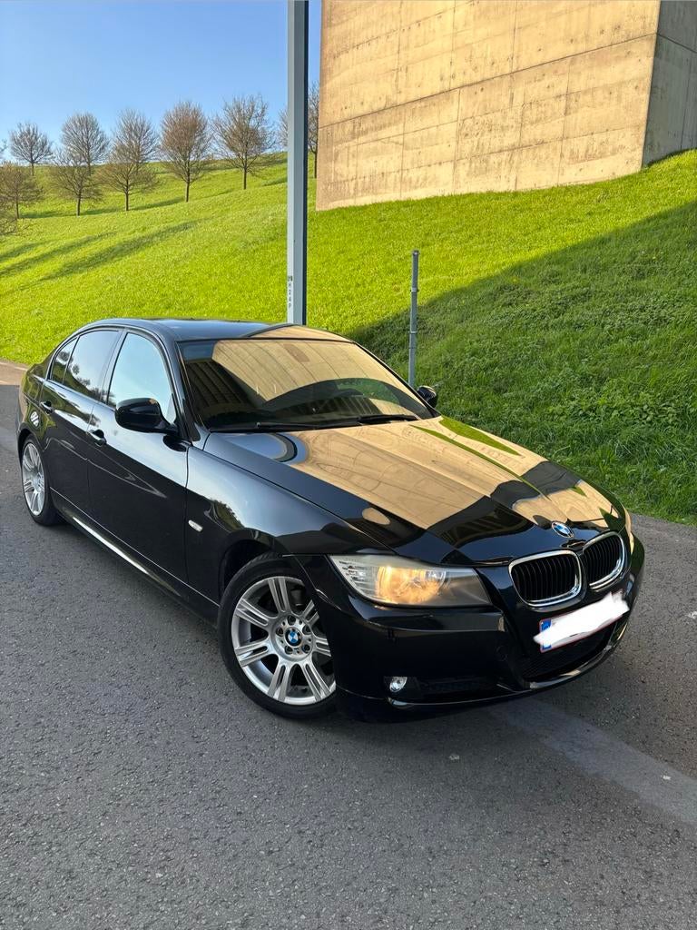 BMW 318i M Pack Originales, Autos, Euro 5, Achat, Boîte manuelle, Alcantara