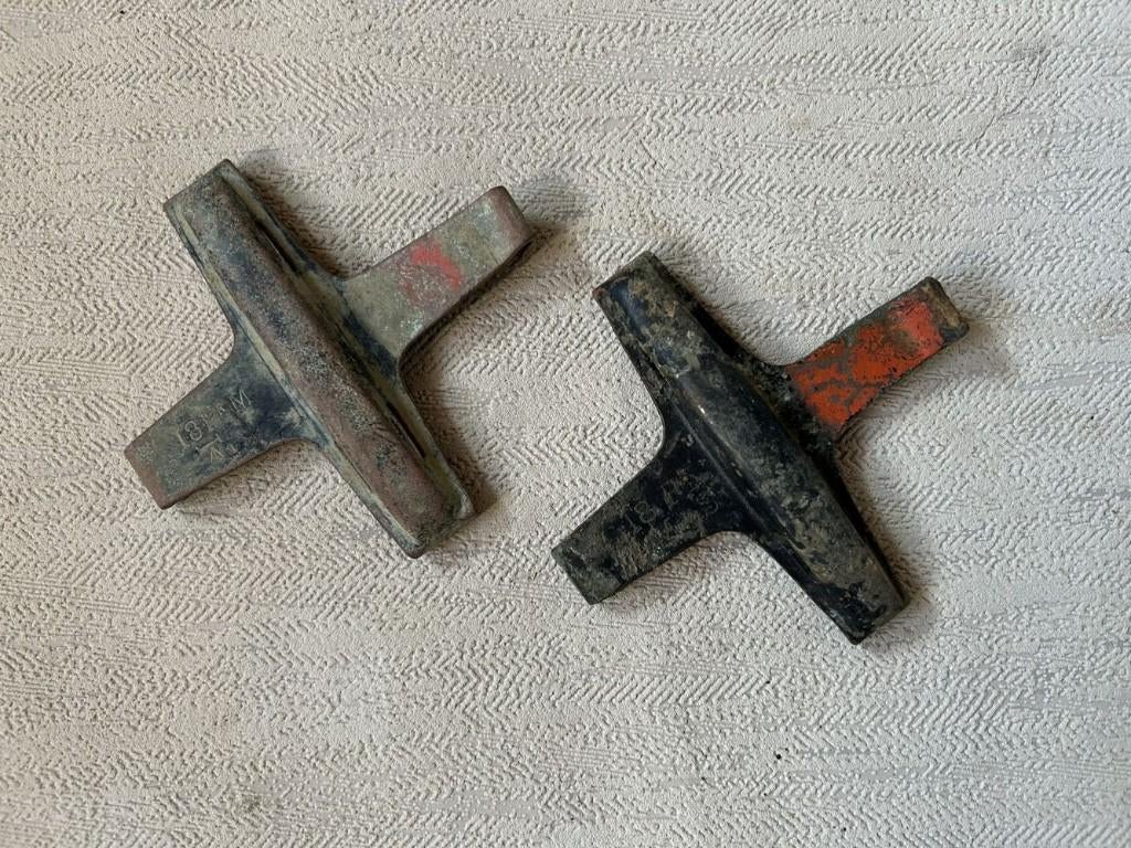 wo1 - Britse klemmen voor 18 pounder hulzen, Verzamelen, Ophalen of Verzenden, Landmacht, Hulzen of Bodemvondsten