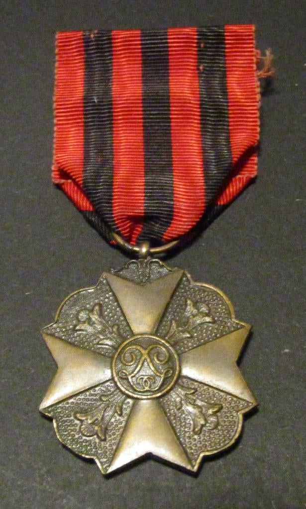 3de clas WO1 burgerlijke decoratie - medaille, Verzamelen, Ophalen, Overige soorten, Lintje, Medaille of Wings