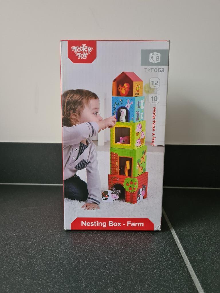 Stapelblokken Tooky Toy - Nesting Box Farm, Ophalen of Verzenden, Zo goed als nieuw
