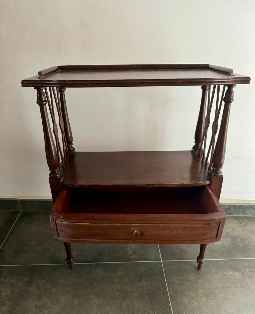 ANCIENNE CABINE TÉLÉPHONIQUE EN ACAJOU, Enlèvement