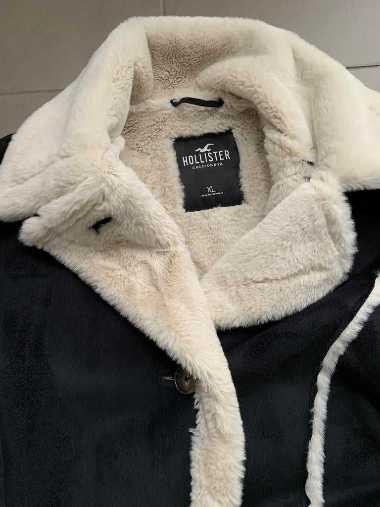 Winterjas hollister xl, Kleding | Dames, Zwart, Maat 46/48 (XL) of groter, Ophalen of Verzenden, Zo goed als nieuw