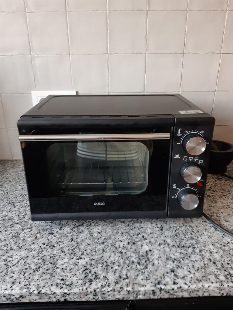Quigg oven zwart met grill, Elektronische apparatuur, Ovens, Minder dan 45 cm, Oven, Ophalen of Verzenden, Zo goed als nieuw