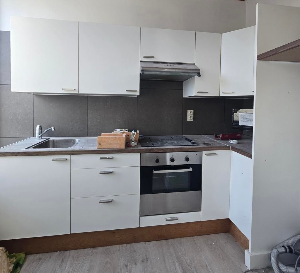 Gratis keukentje. Niet lang gebruikt., Ophalen