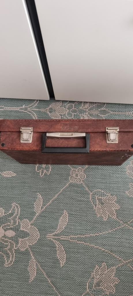 Oude cassette bandjes  in origenele doos, Ophalen