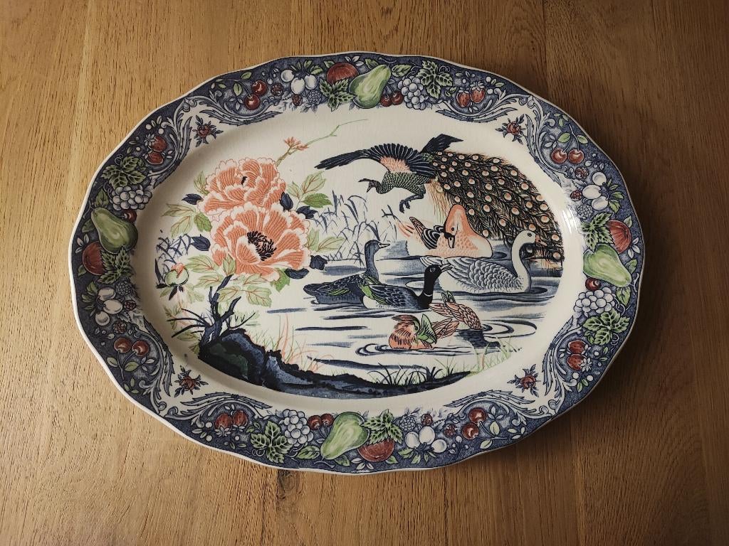 Grote Chinese serveerschotel met pauwen, eenden en ganzen, Antiek en Kunst, Antiek | Servies los, Ophalen of Verzenden