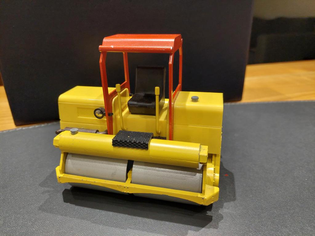 Bomag - rouleau chantier BW 200 - série limitée 1/24 -, Hobby & Loisirs créatifs, Enlèvement ou Envoi, Utilisé